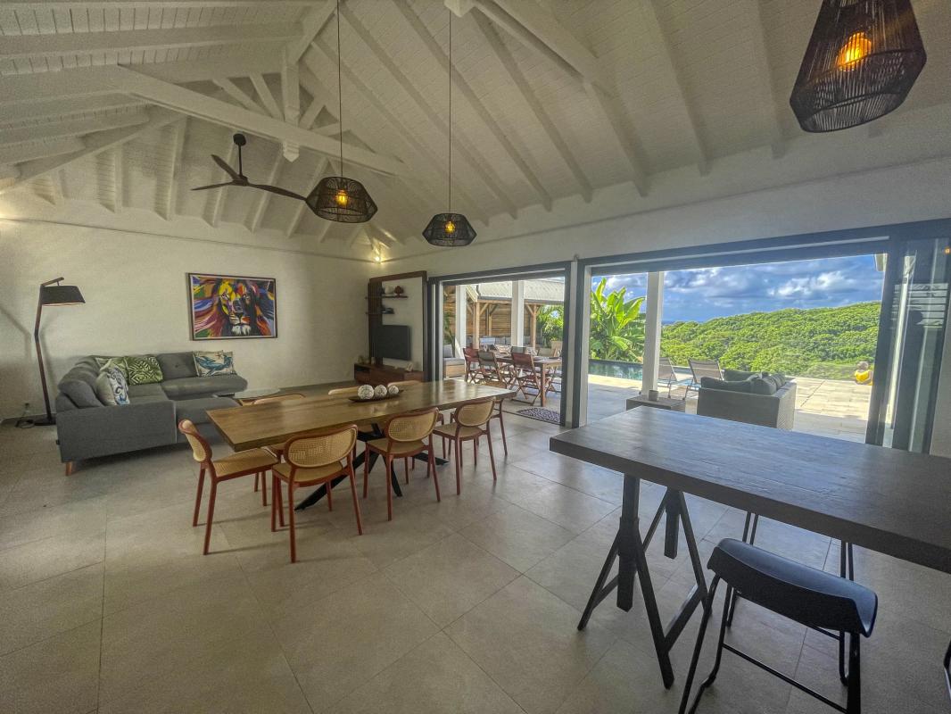 Location villa vue mer Sainte Anne Guadeloupe-pièce principale