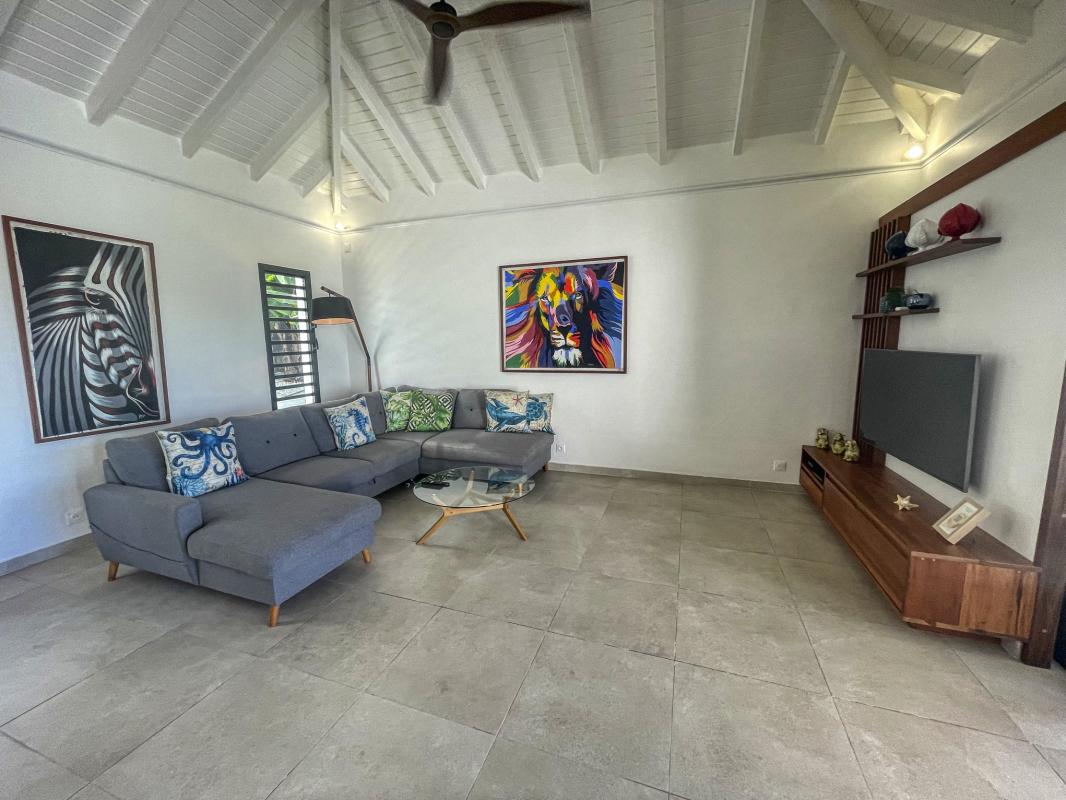 Location villa vue mer Sainte Anne Guadeloupe-pièce principale