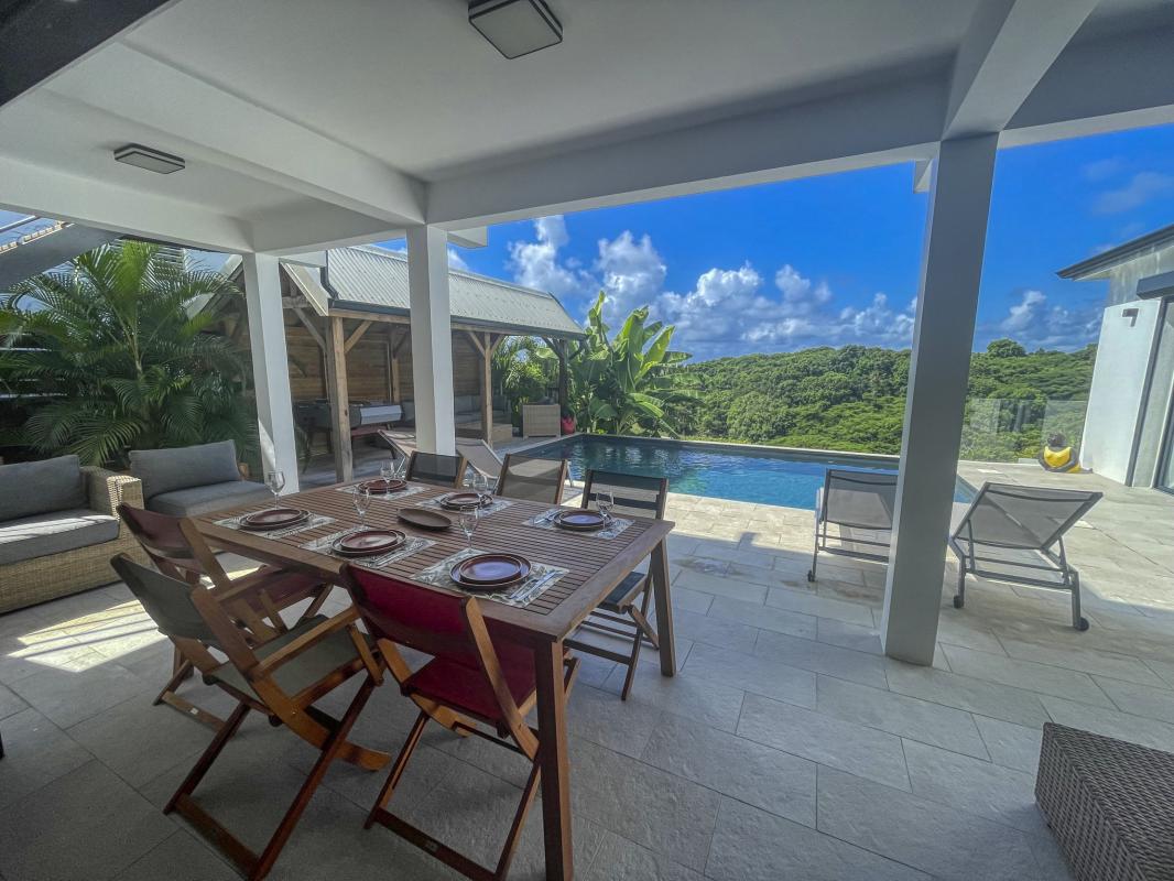 Location villa vue mer Sainte Anne Guadeloupe-terrasse