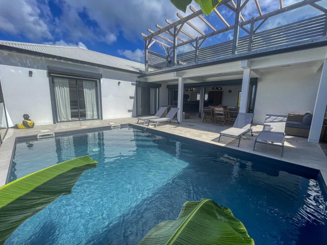Location villa vue mer Sainte Anne Guadeloupe-vue ensemble