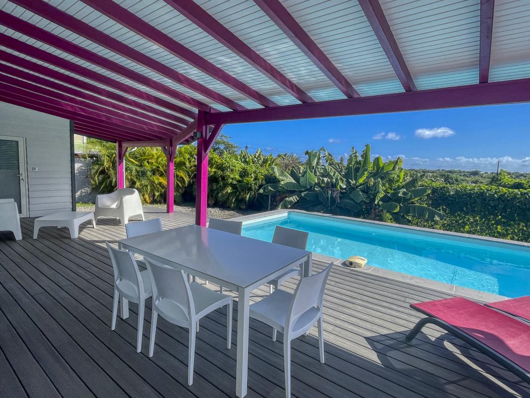 Location-villa-Sainte-Anne-Guadeloupe_ Piscine