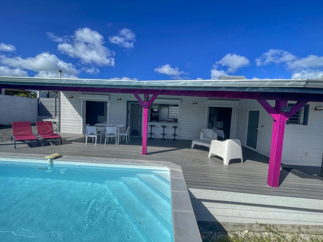 Location-villa-Sainte-Anne-Guadeloupe_ Piscine
