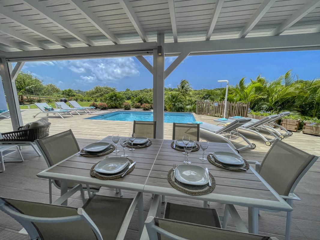 11.Location villa piscine Sainte Anne Guadeloupe_Terrasse