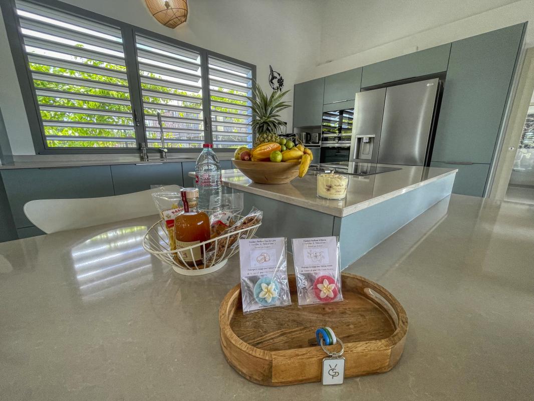 18.Location villa piscine Sainte Anne Guadeloupe_Pièce de vie