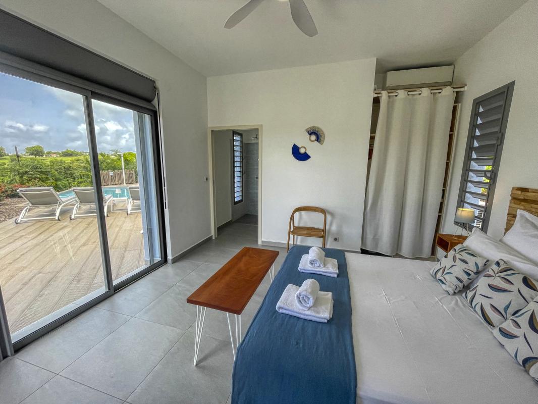 35.Location villa piscine Sainte Anne Guadeloupe_Suite Annexe