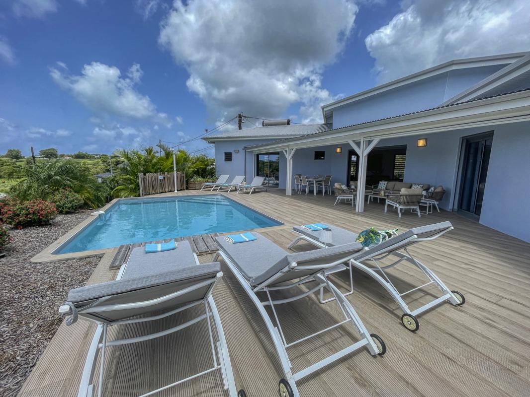 8.Location villa piscine Sainte Anne Guadeloupe_Piscine