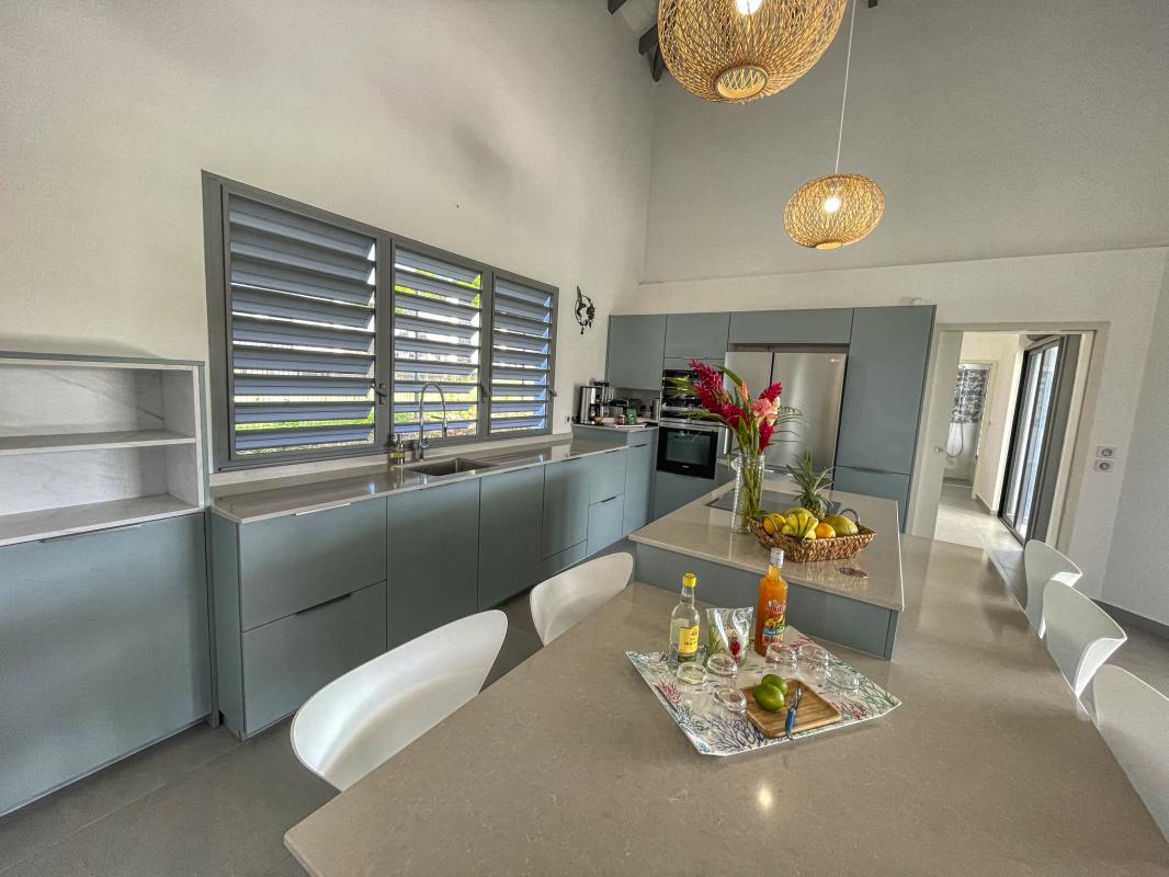Location villa Sainte Anne Guadeloupe-cuisine
