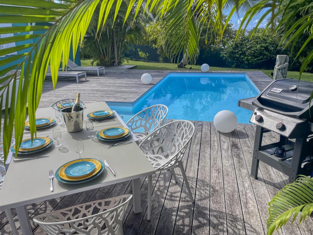 Location villa piscine Ste Anne Guadeloupe_terrasse