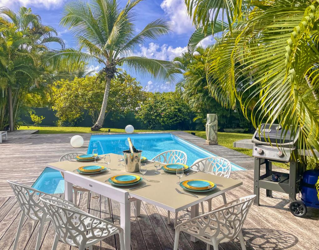 Location villa piscine Ste Anne Guadeloupe_terrasse