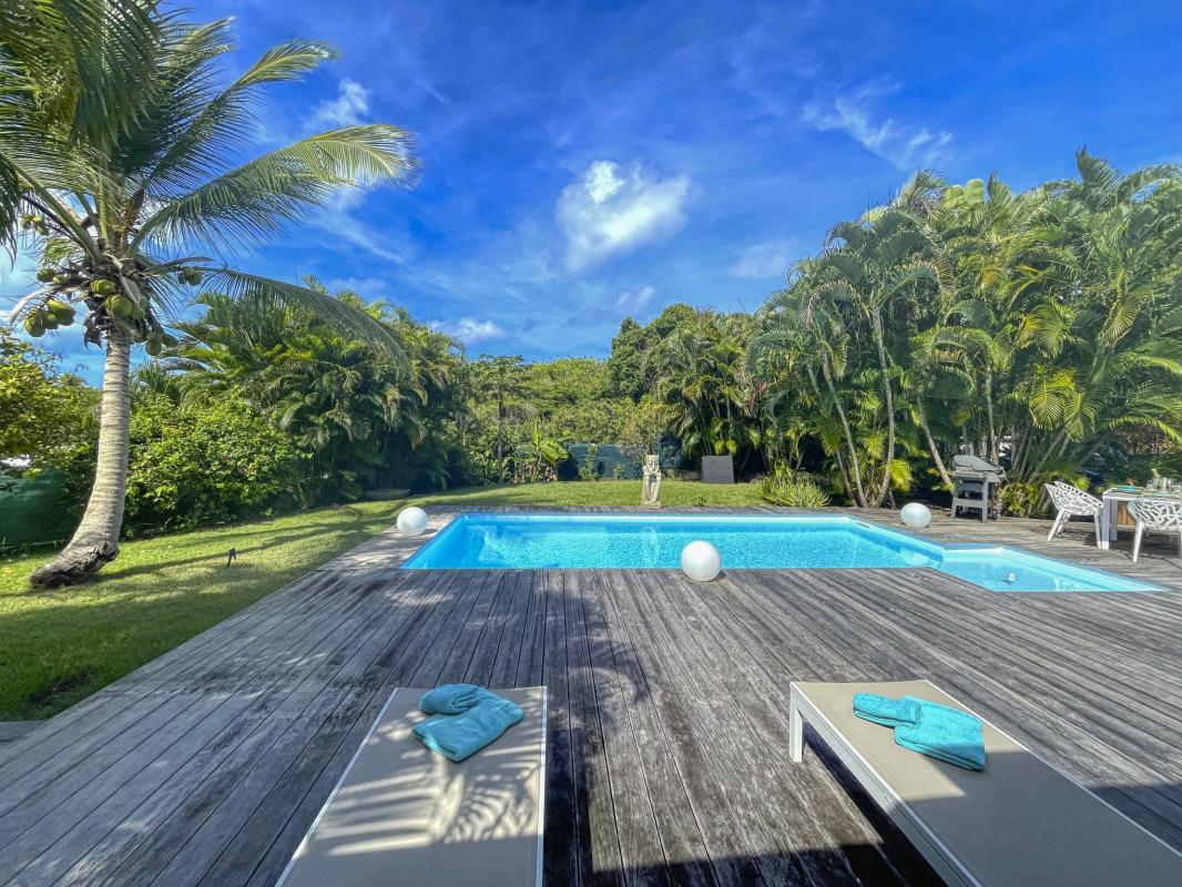 Location villa piscine Ste Anne Guadeloupe_vue ensemble