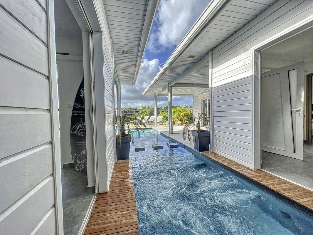 Location villa Sainte Anne Guadeloupe-Wanalao-Piscine