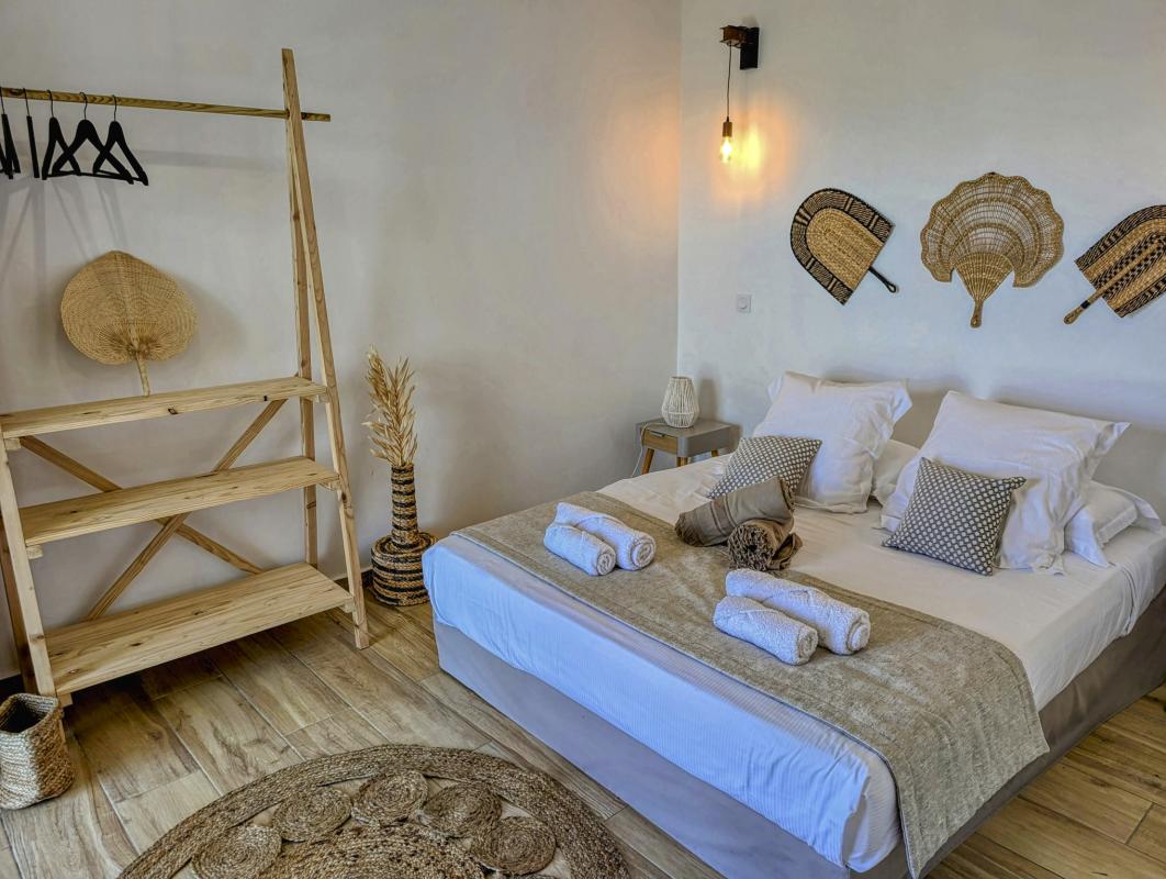 Location villa 10 personnes Sainte Anne Guadeloupe_chambre 2 RDC