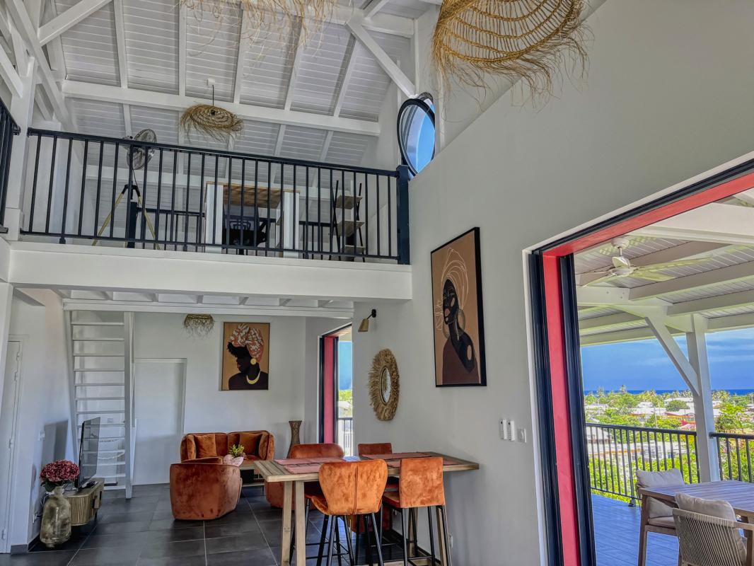 Location villa 10 personnes Sainte Anne Guadeloupe_salon vue mer