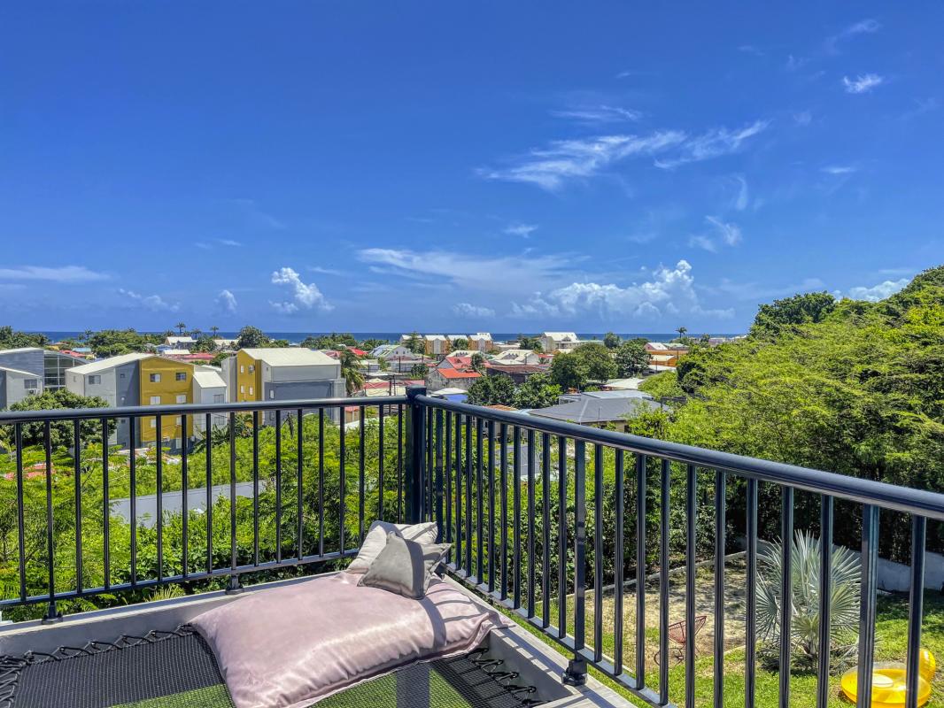 Location villa 10 personnes Sainte Anne Guadeloupe_terrasse vue mer