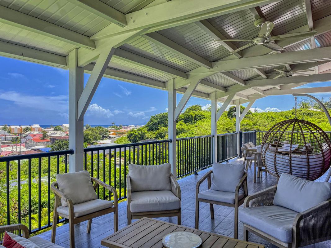 Location villa 10 personnes Sainte Anne Guadeloupe_terrasse vue mer