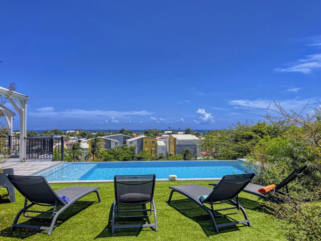 Location-villa-10-personnes-Sainte-Anne-Guadeloupe_vue-mer