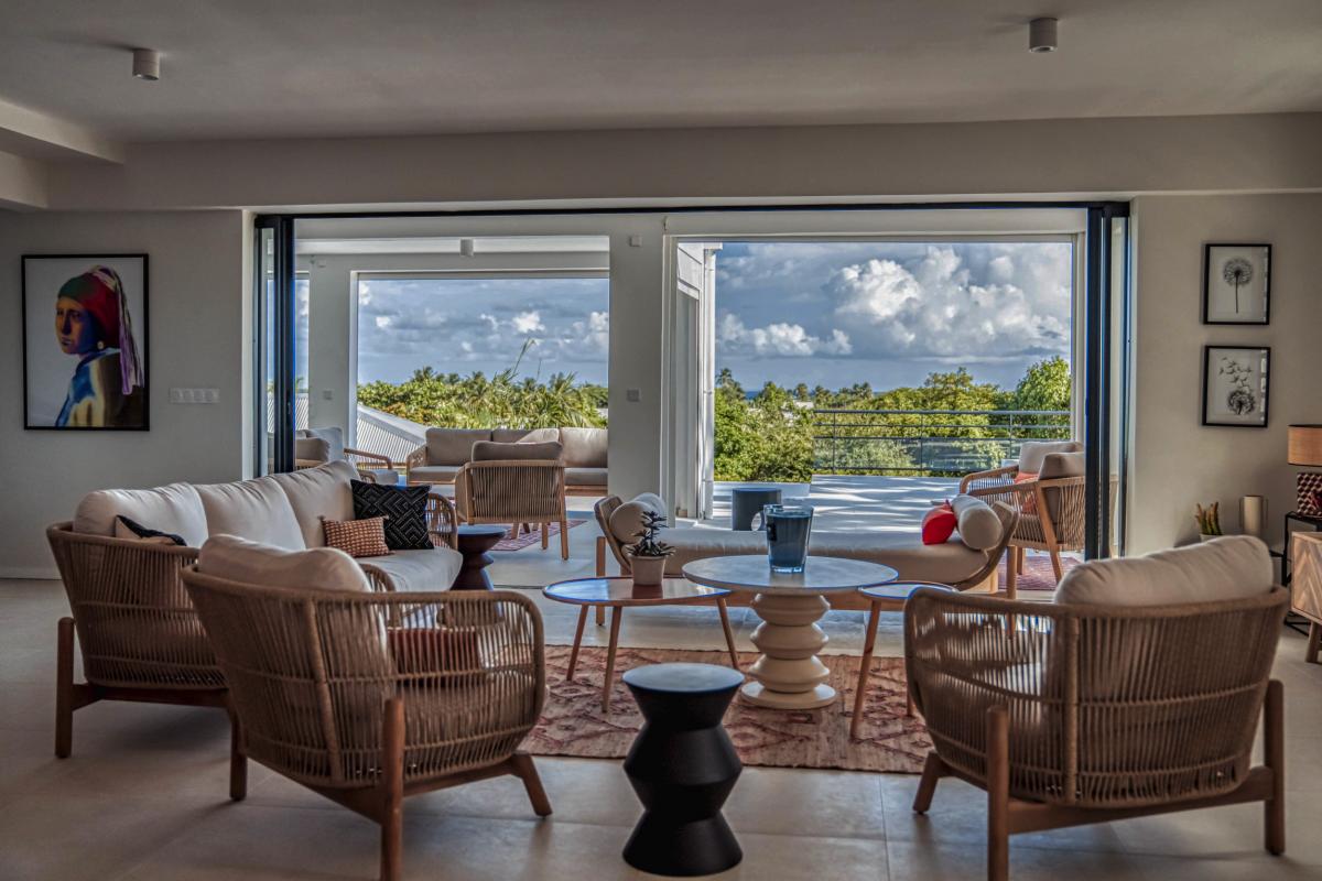 Location villa piscine vue mer 9 chambres Sainte Anne Guadeloupe_salon