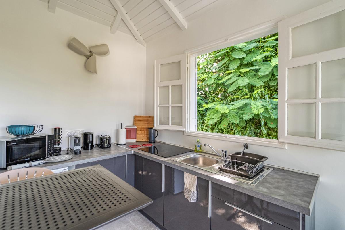 Location villa piscine vue mer 9 chambres Sainte Anne Guadeloupe_Studio 2