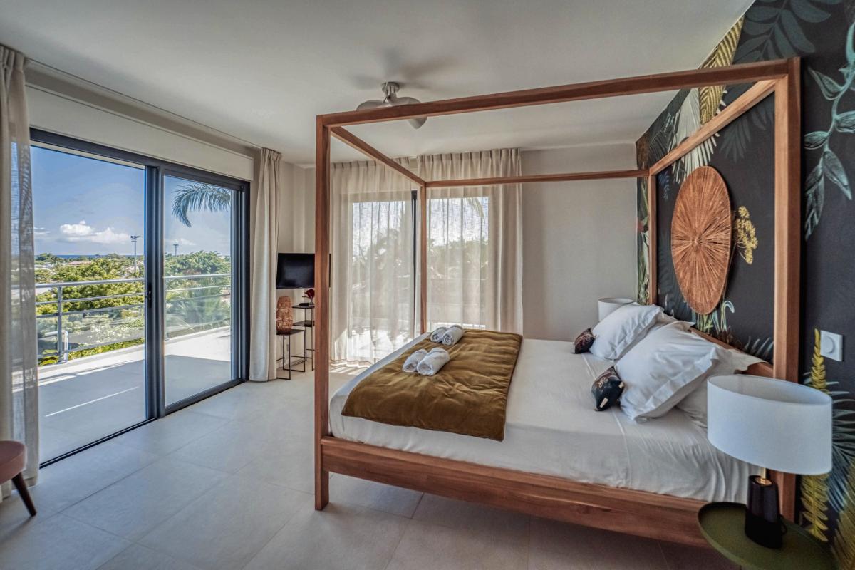 Location villa piscine vue mer 9 chambres Sainte Anne Guadeloupe_Suite Parentale