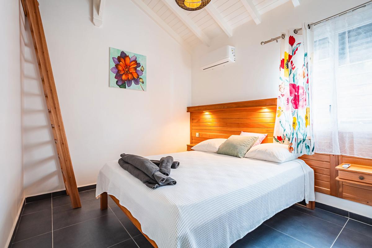 Location villa 2 chambres piscine proche plage ste anne guadeloupe - Chambre