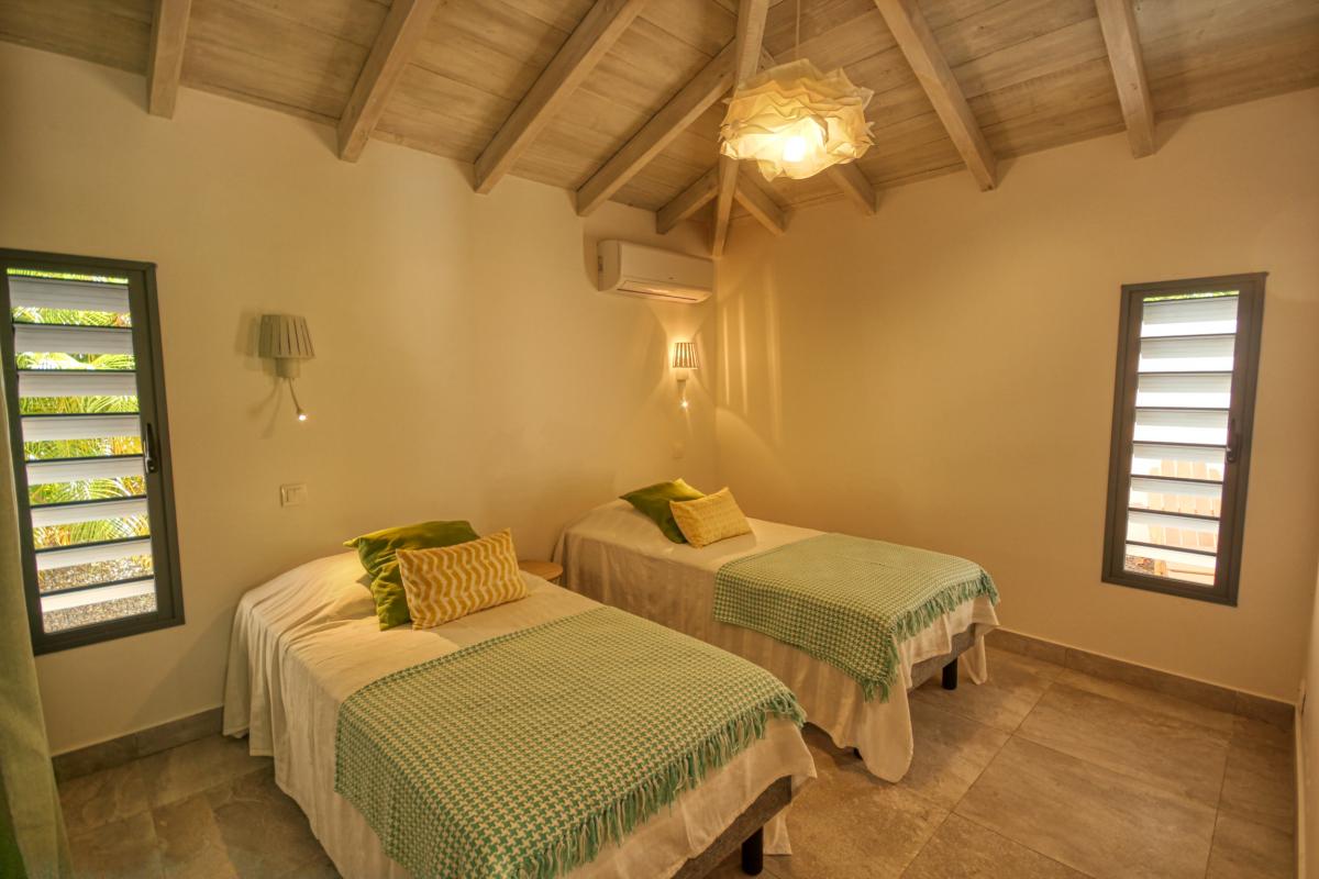 For rent in Guadeloupe villa with jacuzzi - Bedroom 2