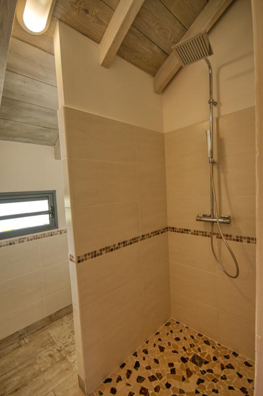 For rent in Guadeloupe villa with jacuzzi - Bedroom 3 Bathroom