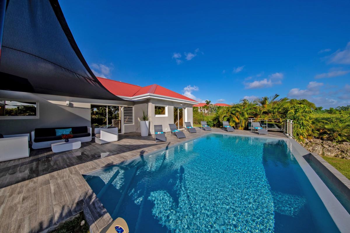 Villa haut de gamme à louer en Guadeloupe - 5 chambres 10 personnes