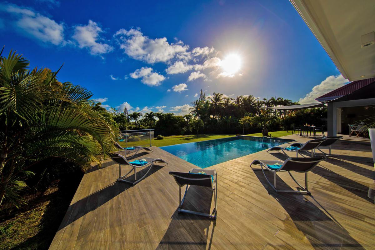 Villa haut de gamme à louer en Guadeloupe - 5 chambres 10 personnes