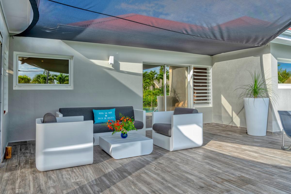  Luxury villa for rent in Guadeloupe - Living room
