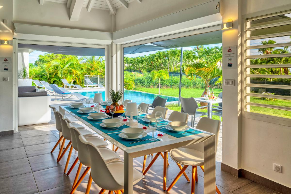 Villa haut de gamme à louer en Guadeloupe - 5 chambres 10 personnes