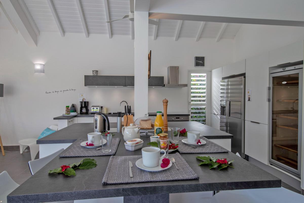  Luxury villa for rent in Guadeloupe - Kitchen