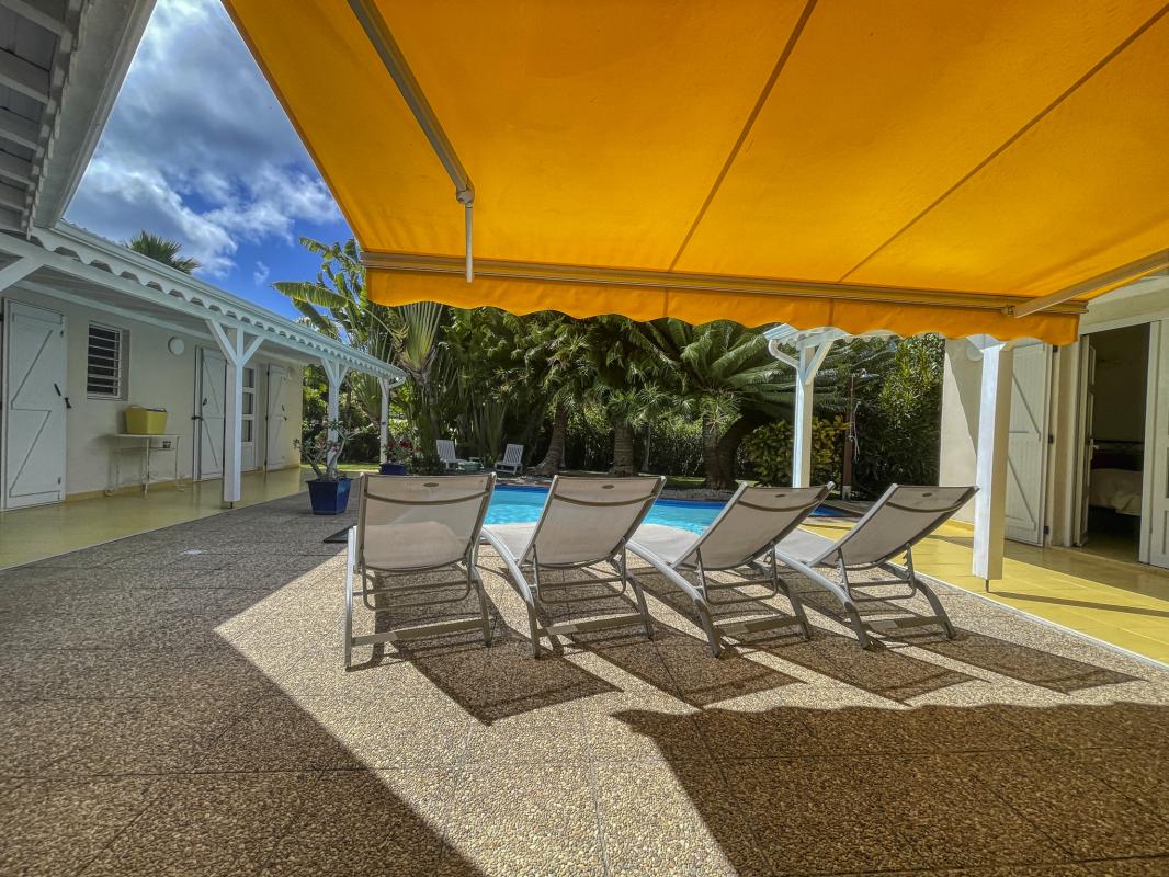 Villa à 50m de la plage à louer à Saint François Guadeloupe_exterieurs