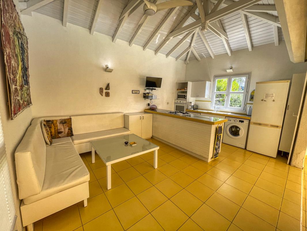 Villa à 50m de la plage à louer à Saint François Guadeloupe_pièce de vie