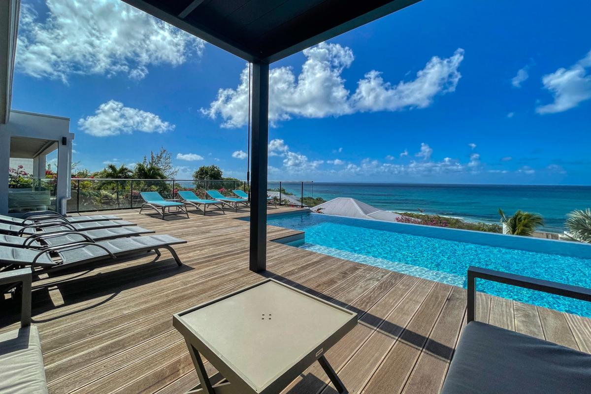 Location villa tropicale 5 chambres 10 personnes avec piscine et vue mer Saint François en Guadeloupe - vue mer