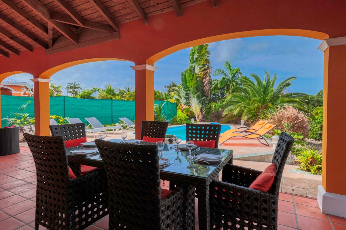 Location villa avec piscine en Guadeloupe - Terrasse