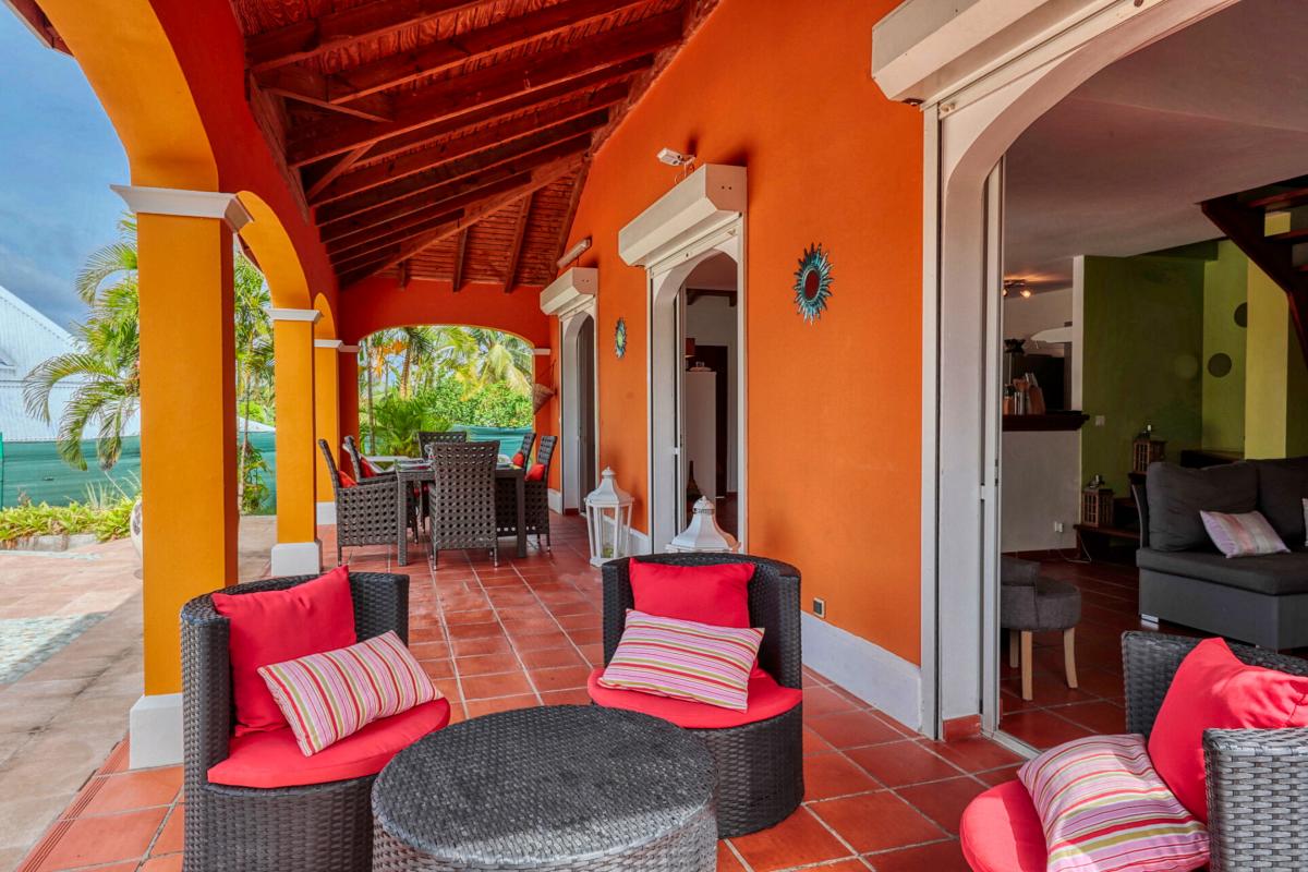 Location villa avec piscine en Guadeloupe - Terrasse