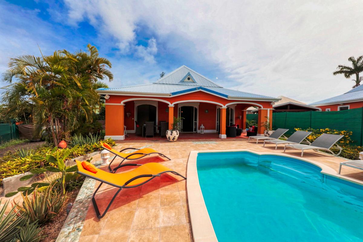Location villa avec piscine en Guadeloupe - Vue d'ensemble