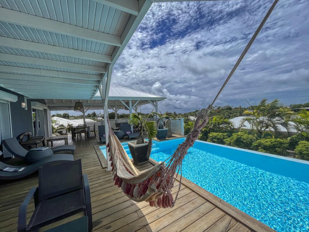 Location Villa 6 personnes avec piscine Saint François Guadeloupe-piscine
