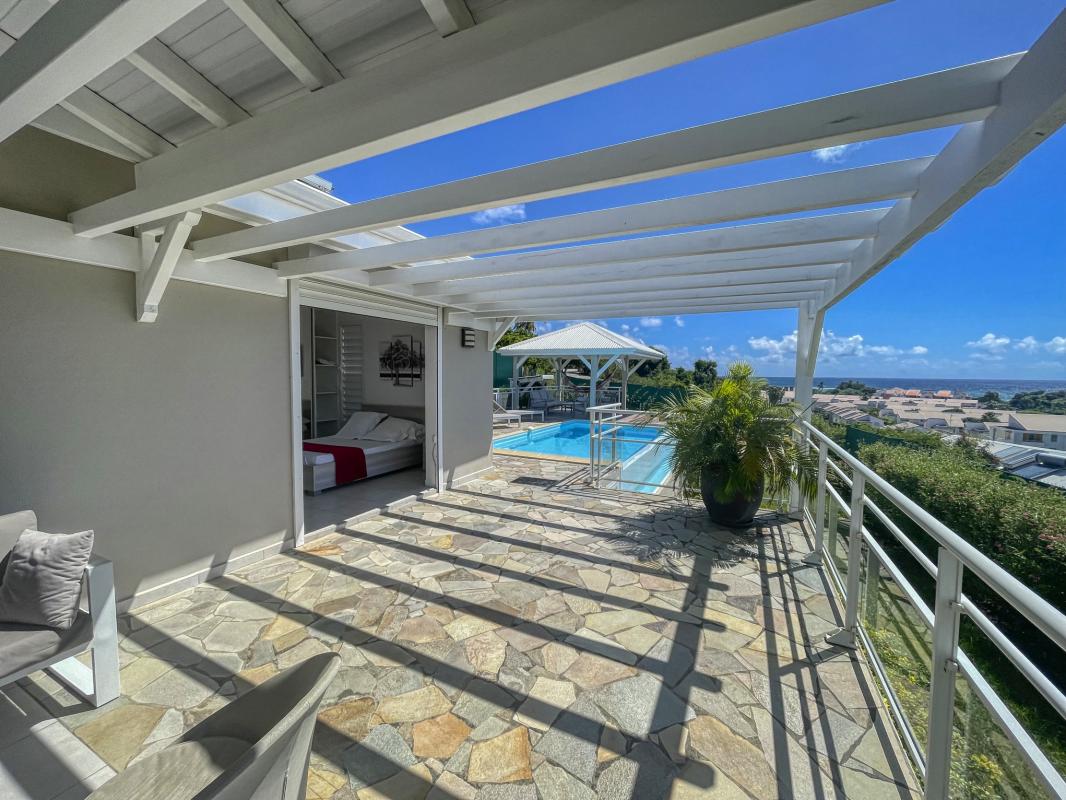 Location villa Topaze 2 chambres 4 personnes vue sur mer piscine à St François en Guadeloupe - piscine