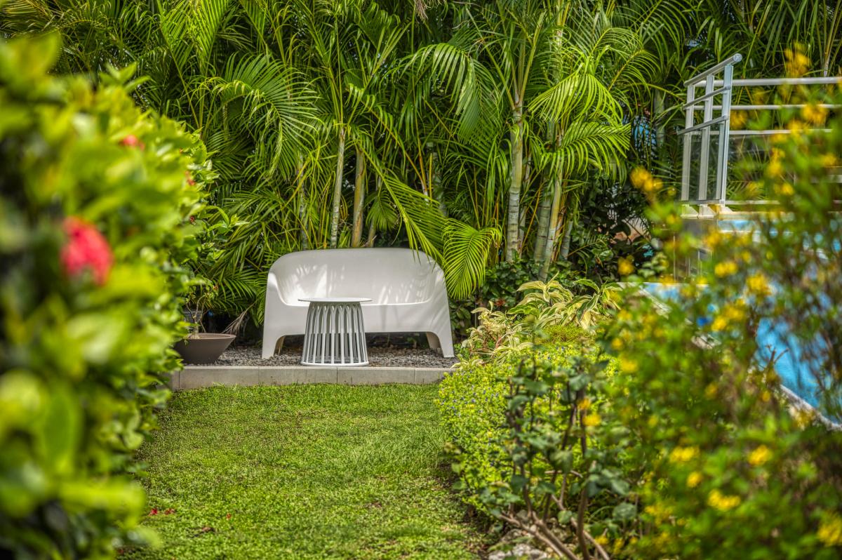 Location villa 2 chambres 4 personnes vue sur mer piscine à St François en Guadeloupe - coin détente Location villa 2 chambres 4 personnes vue sur mer piscine à St François en Guadeloupe - coin détente