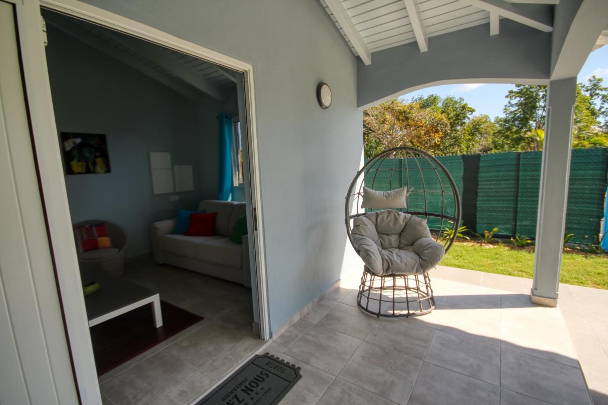 A louer à St François en Guadeloupe villa 2 chambres pour 6 personnes avec piscine