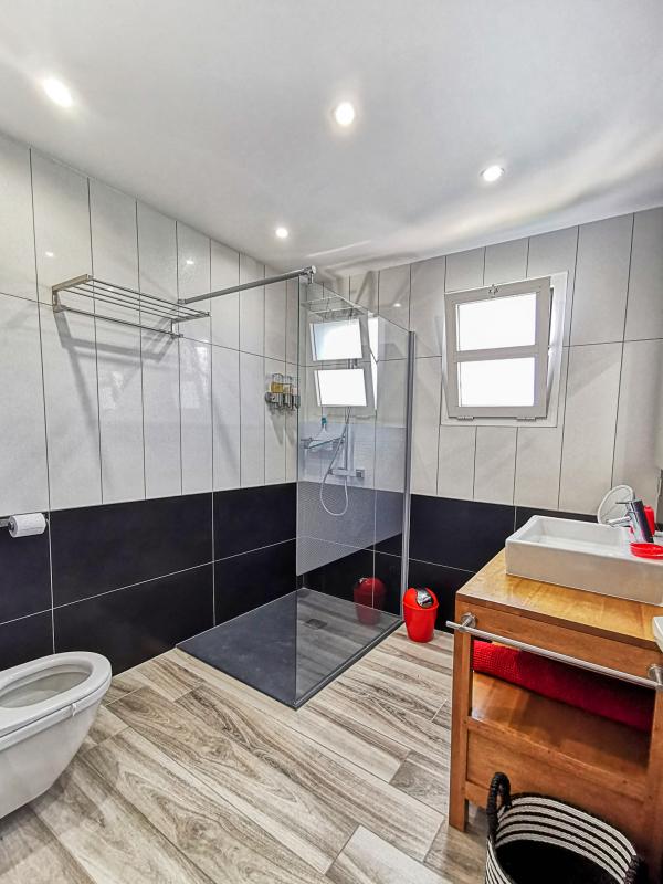 Location Villa Guadeloupe Saint François - Villa 4 chambres 8 personnes - Piscine - Vue Mer - Les pieds dans l'eau 