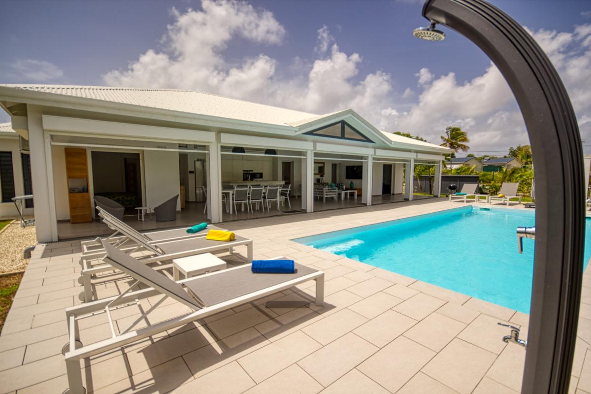 Villa 4 chambres pour 8 personnes avec piscine à louer à saint françois en guadeloupe