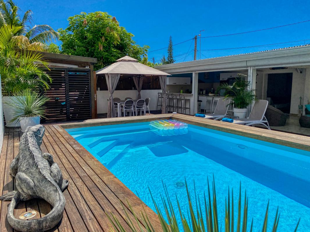 Location villa 3 chambres pour 6 personnes avec piscine à proximité de la plage à St François en Guadeloupe