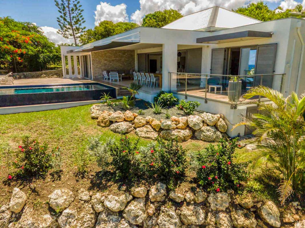 A louer St François guadeloupe villa 4 chambres 8 personnes avec piscine vue mer et accés plage