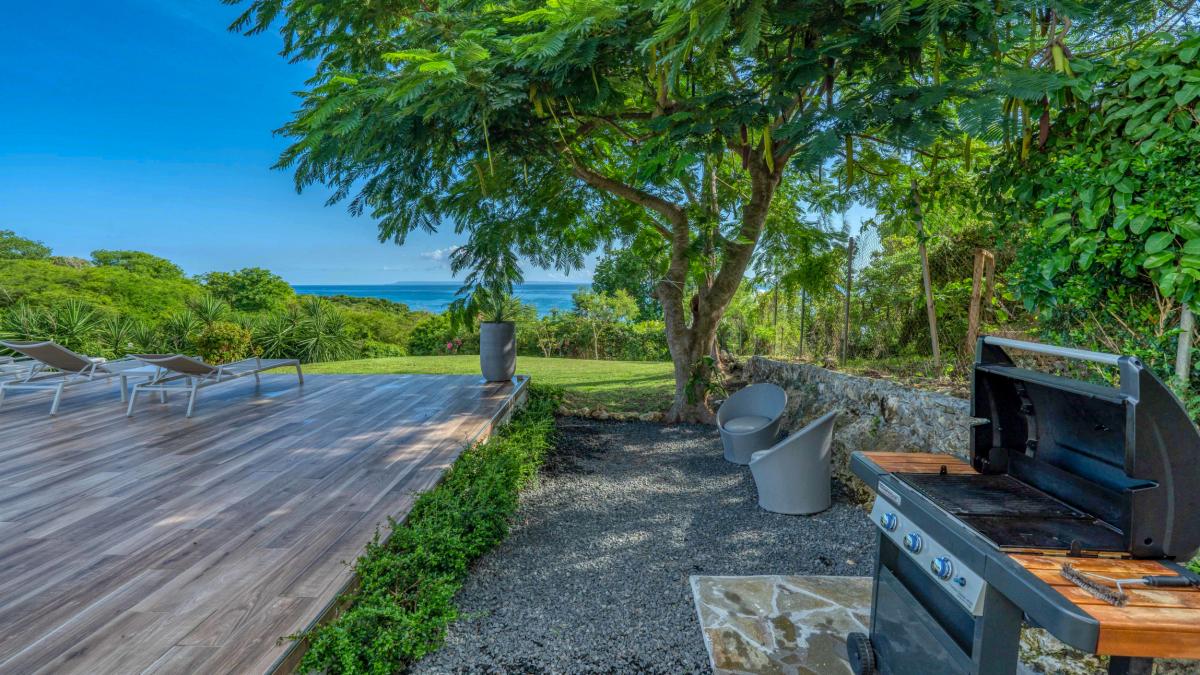 A louer St François guadeloupe villa 4 chambres 8 personnes avec piscine vue mer et accés plage