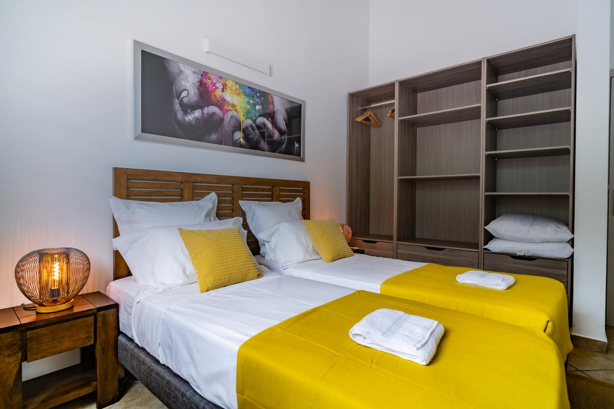 A louer villa 4 chambres pour 8 personnes à 500m de la plage avec piscine 