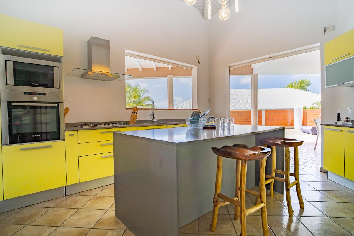 A louer villa 4 chambres pour 8 personnes à 500m de la plage avec piscine 