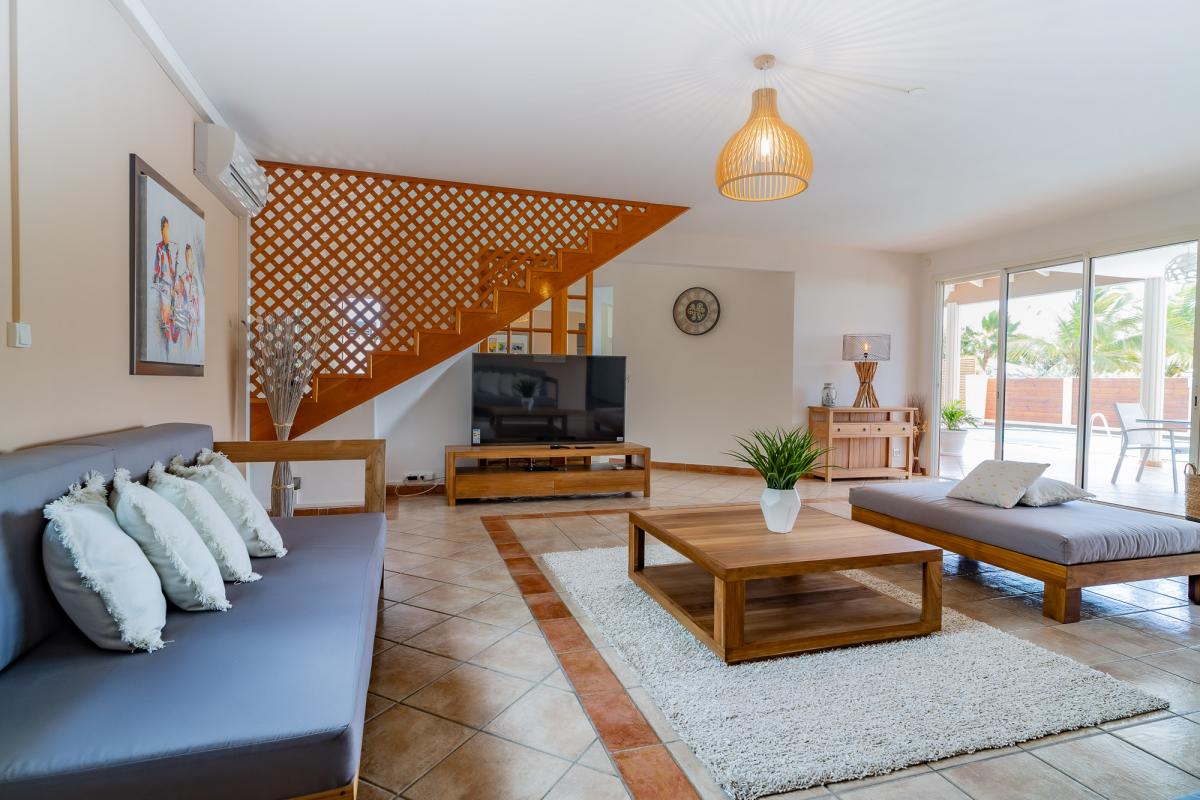 A louer villa 4 chambres pour 8 personnes à 500m de la plage avec piscine 