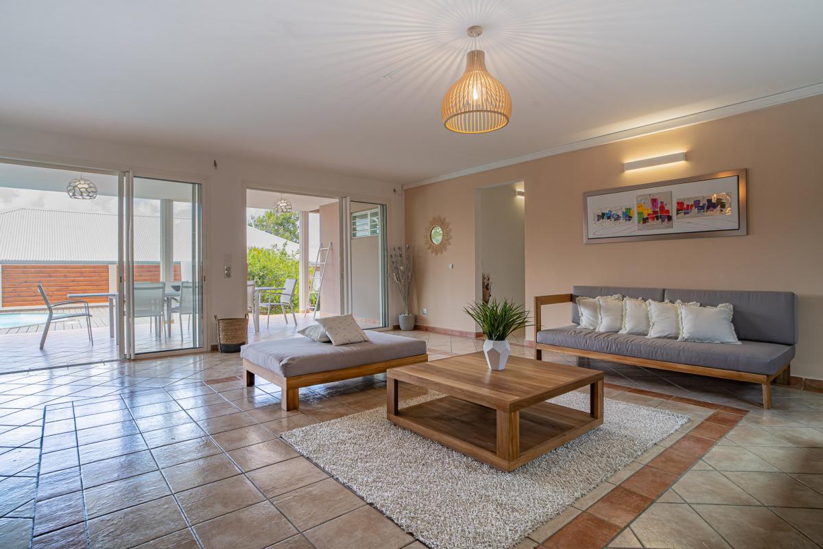 A louer villa 4 chambres pour 8 personnes à 500m de la plage avec piscine 